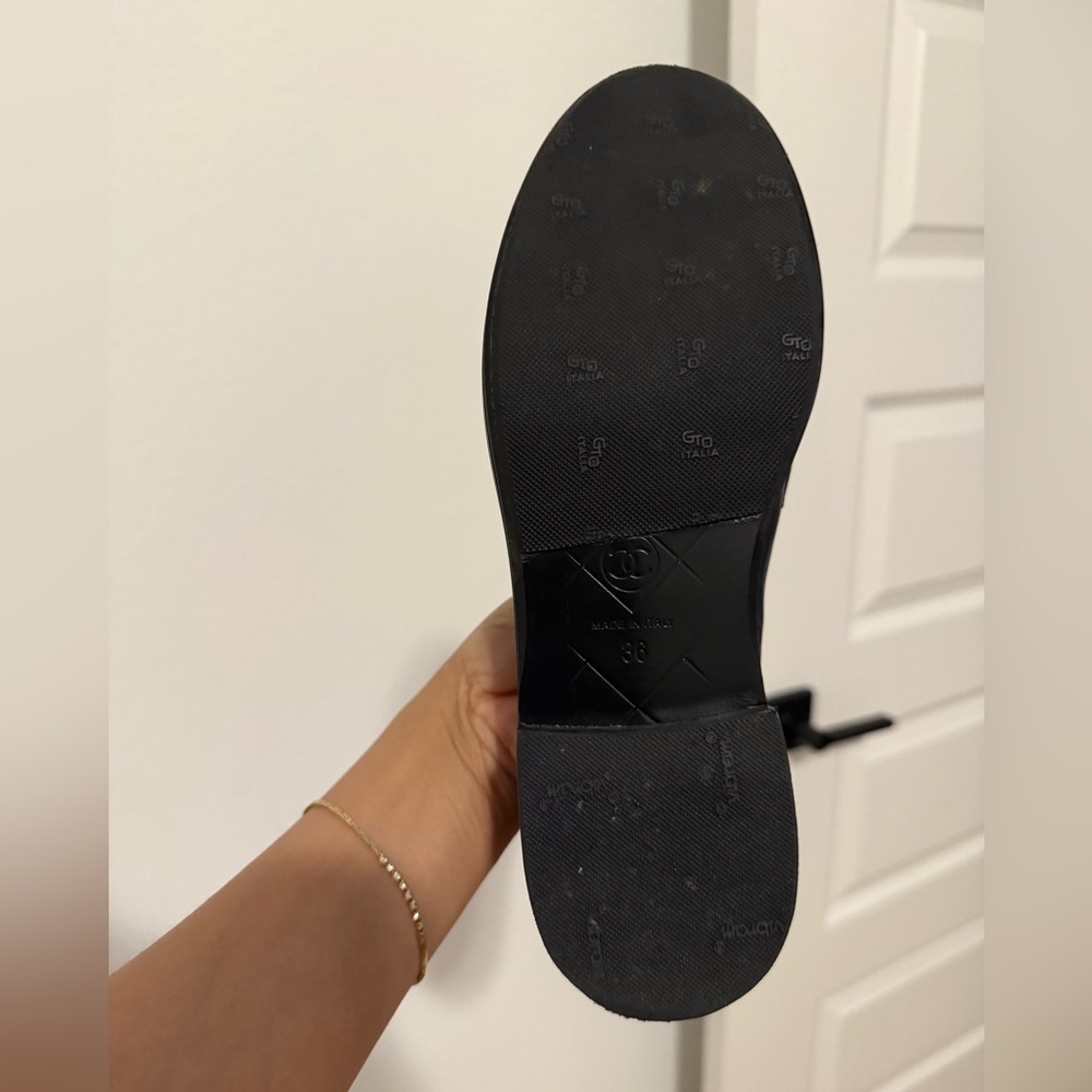 CHANEL Black Quilted Leather Loafers - Picture 5 of 8